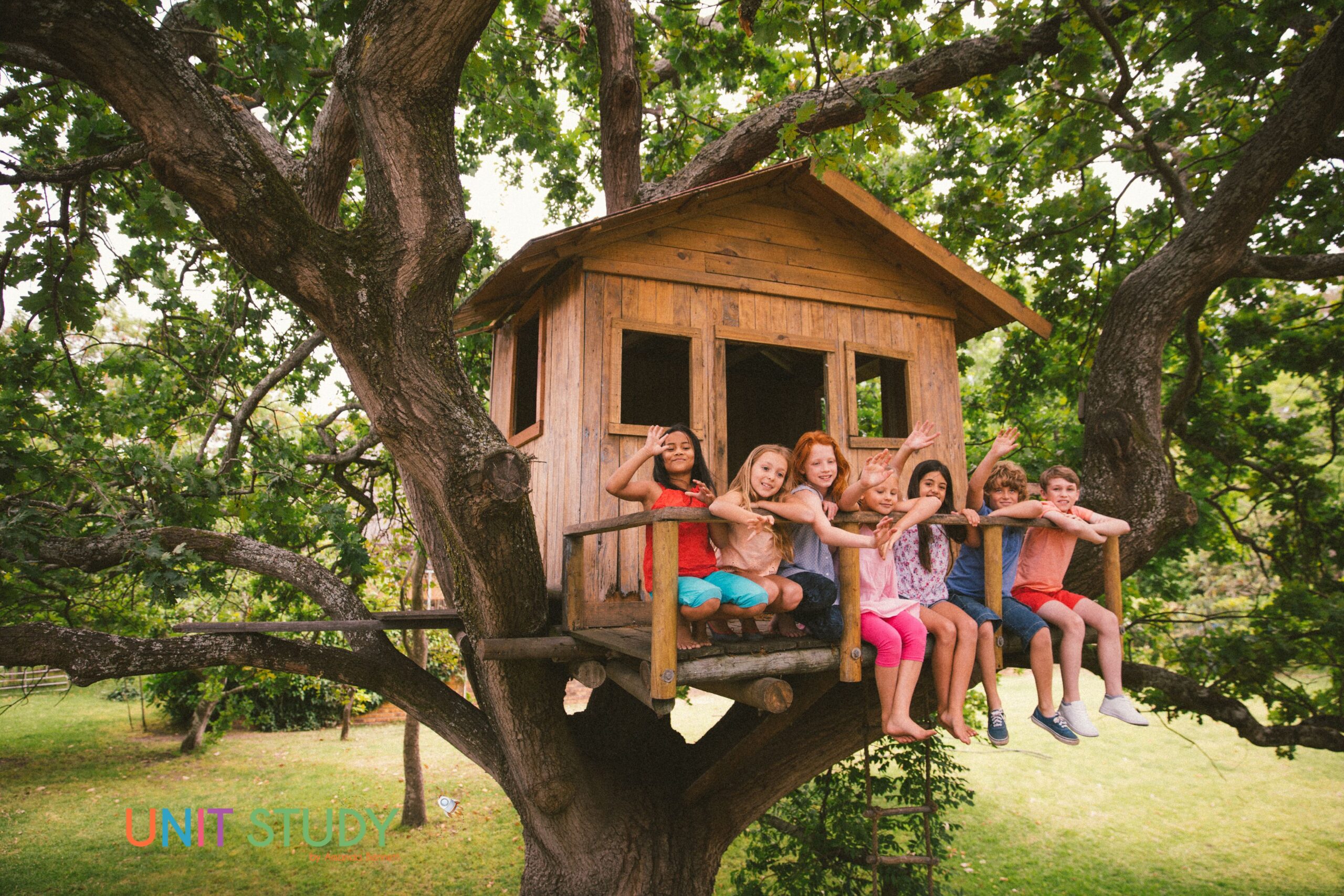 Part of the fun of summer is the pure celebration of the season! Make some memories with these best summer activities with kids!
